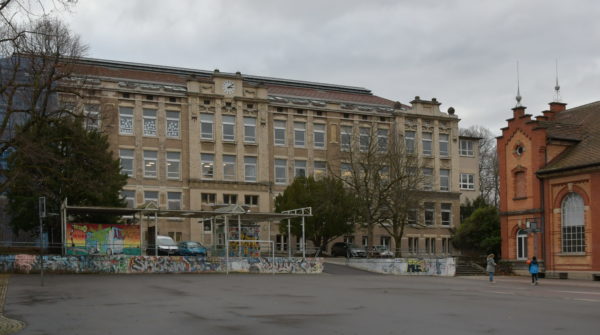 Beim Johannes-Kepler-Gymnasium wäre eine Erweiterung mit Einschränkungen für das Schulhofgelände verbunden.